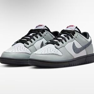 Nike Dunk Low LX 7.5